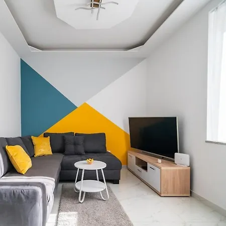 Yellow Old Town In Center- Brand New Apartment *