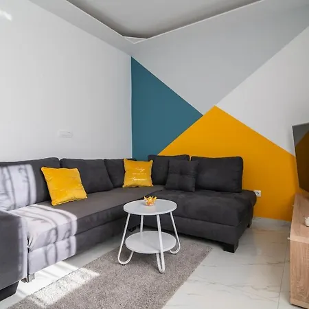 Yellow Old Town In Center- Brand New Apartment