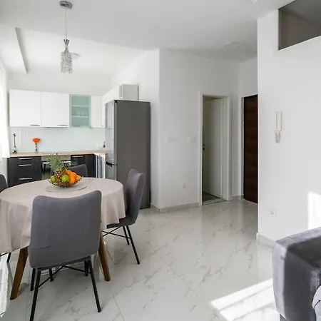 Yellow Old Town In Center- Brand New Apartment *